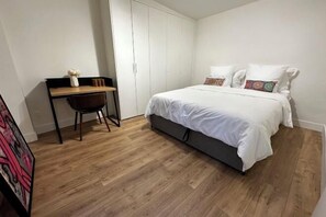 Cribs/infant beds - Paris Marais by Melvane (Paris)