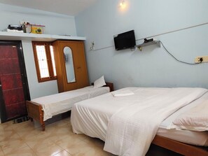 Habitación básica | 2 dormitorios, sistema de insonorización, ropa de cama