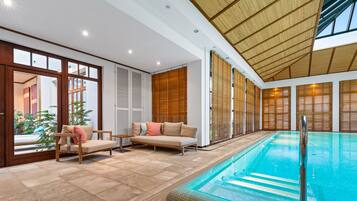 Piscine couverte, piscine chauffée