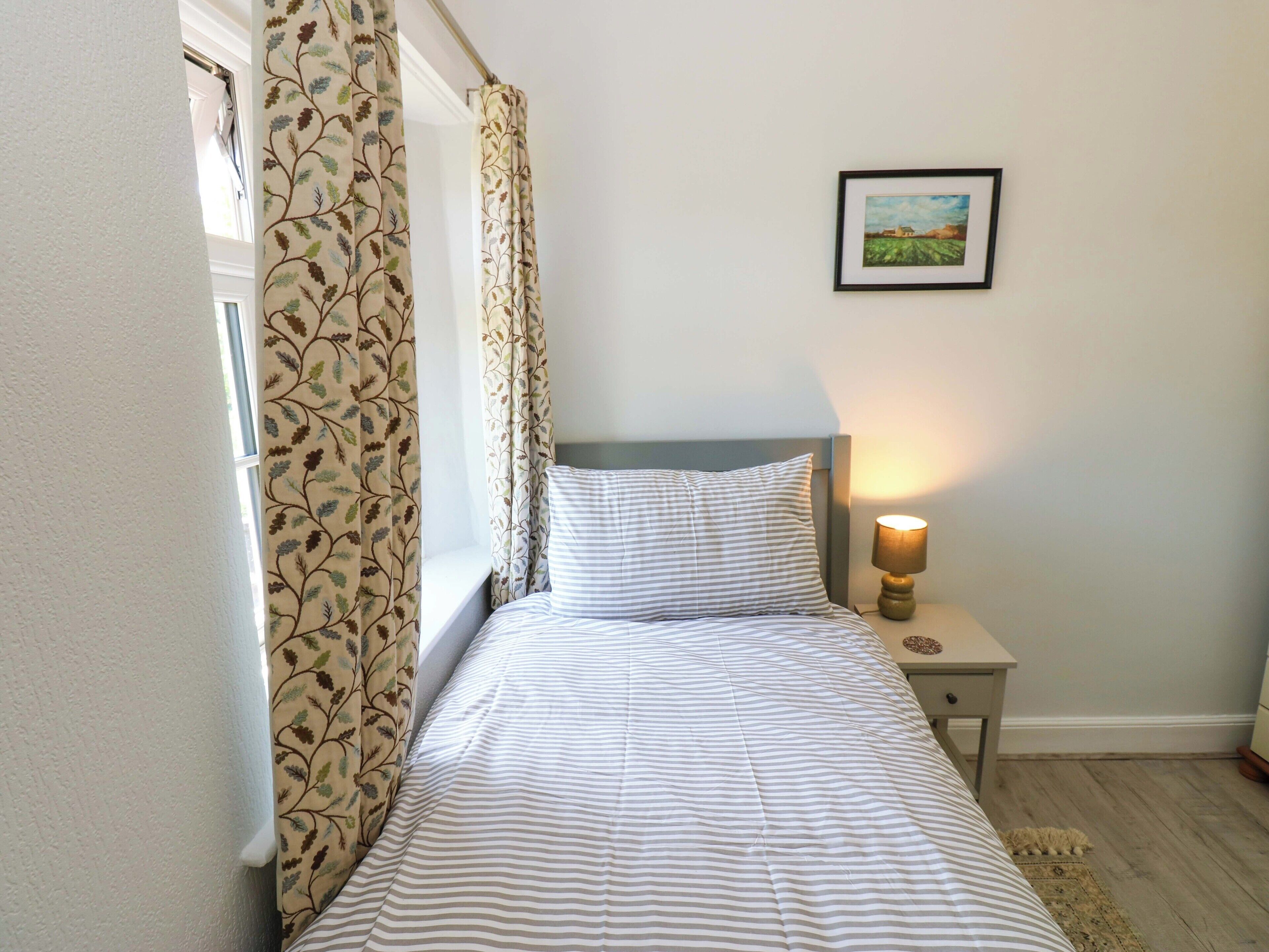 3 bedrooms, individually decorated, individually furnished, free WiFi