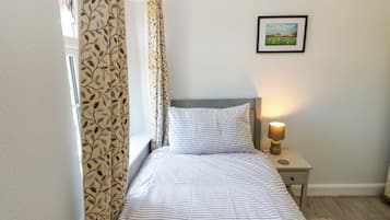 3 bedrooms, individually decorated, individually furnished, free WiFi