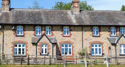 3 Railway Cottages