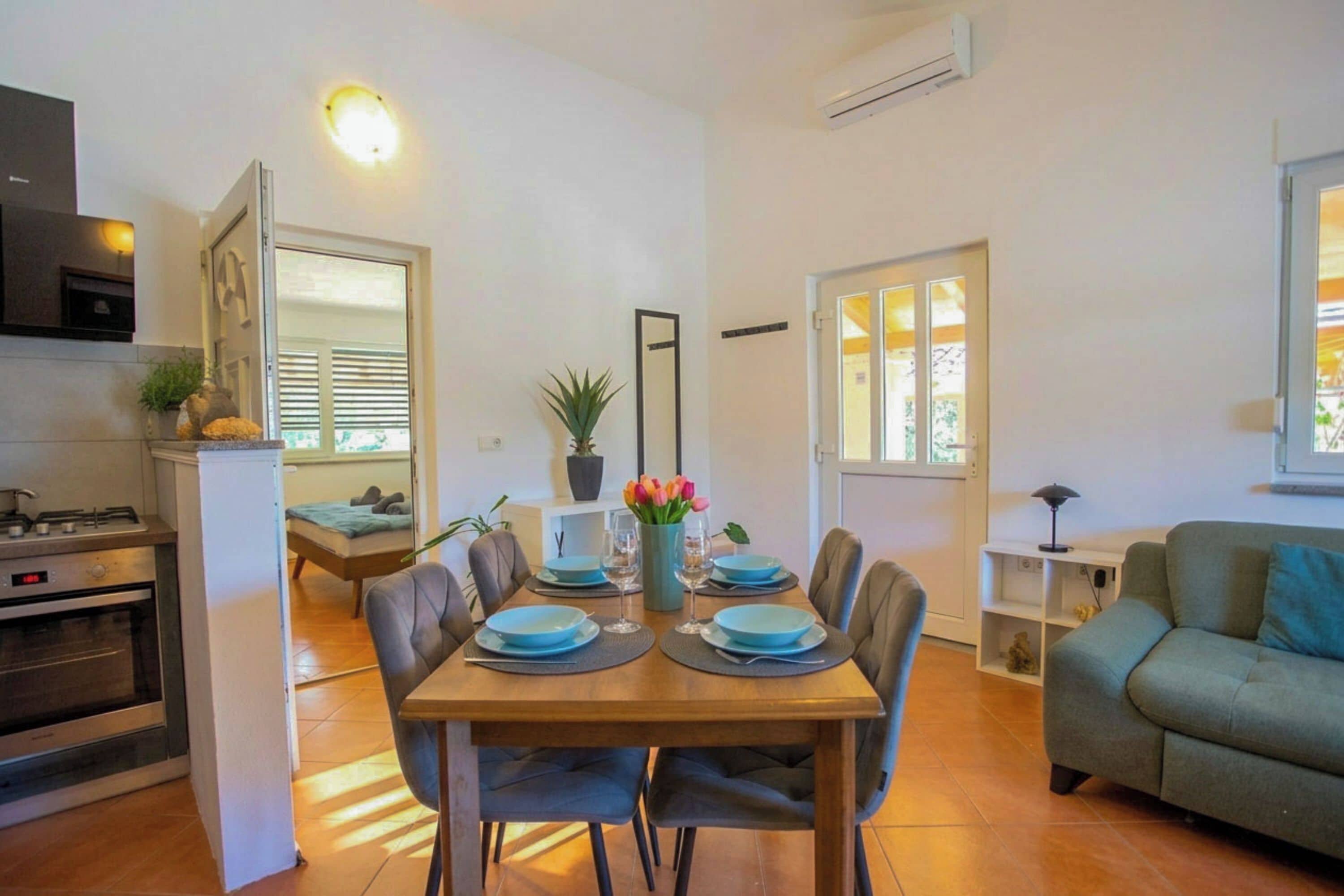 Casa familiar, 2 habitaciones, 2 baños (Casa Oliva Kim Marie /w Garden) | Interior