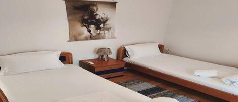 2 Schlafzimmer, Bügeleisen/Bügelbrett, kostenloses WLAN