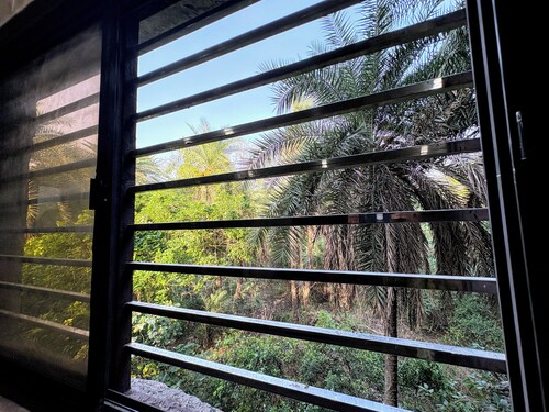 Charming bed & breakfast in brilliant Agra with WiFi, AC