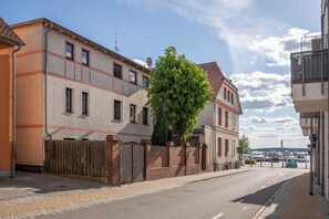 Exterior - Vacation apartment Hafendomicil Kleines Meer for 4 people on the Müritz (Waren)