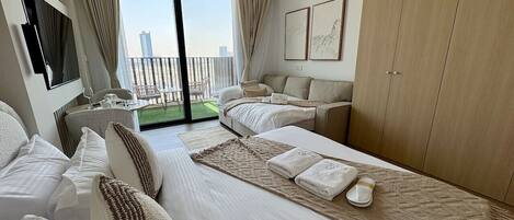 Free WiFi, bed sheets