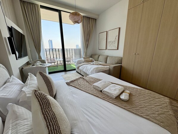 Free WiFi, bed sheets
