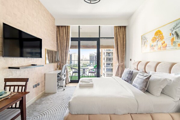 Iron/ironing board, WiFi, bed sheets