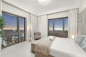 2 bedrooms, travel cot, free WiFi, bed sheets