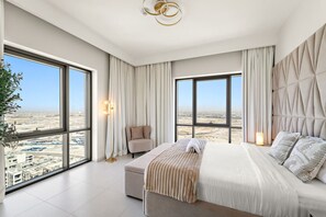 2 bedrooms, travel crib, free WiFi, bed sheets