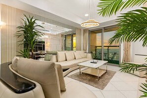 Smart TV, table football