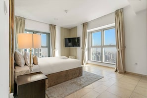 2 bedrooms, travel cot, free WiFi, bed sheets