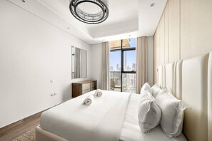 1 habitación, escritorio, tabla de planchar con plancha y wifi gratis 