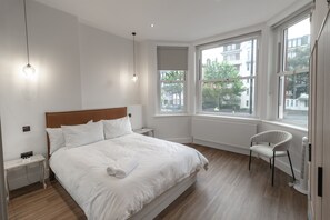 1 chambre, fer et planche à repasser, lit parapluie, Wi-Fi gratuit