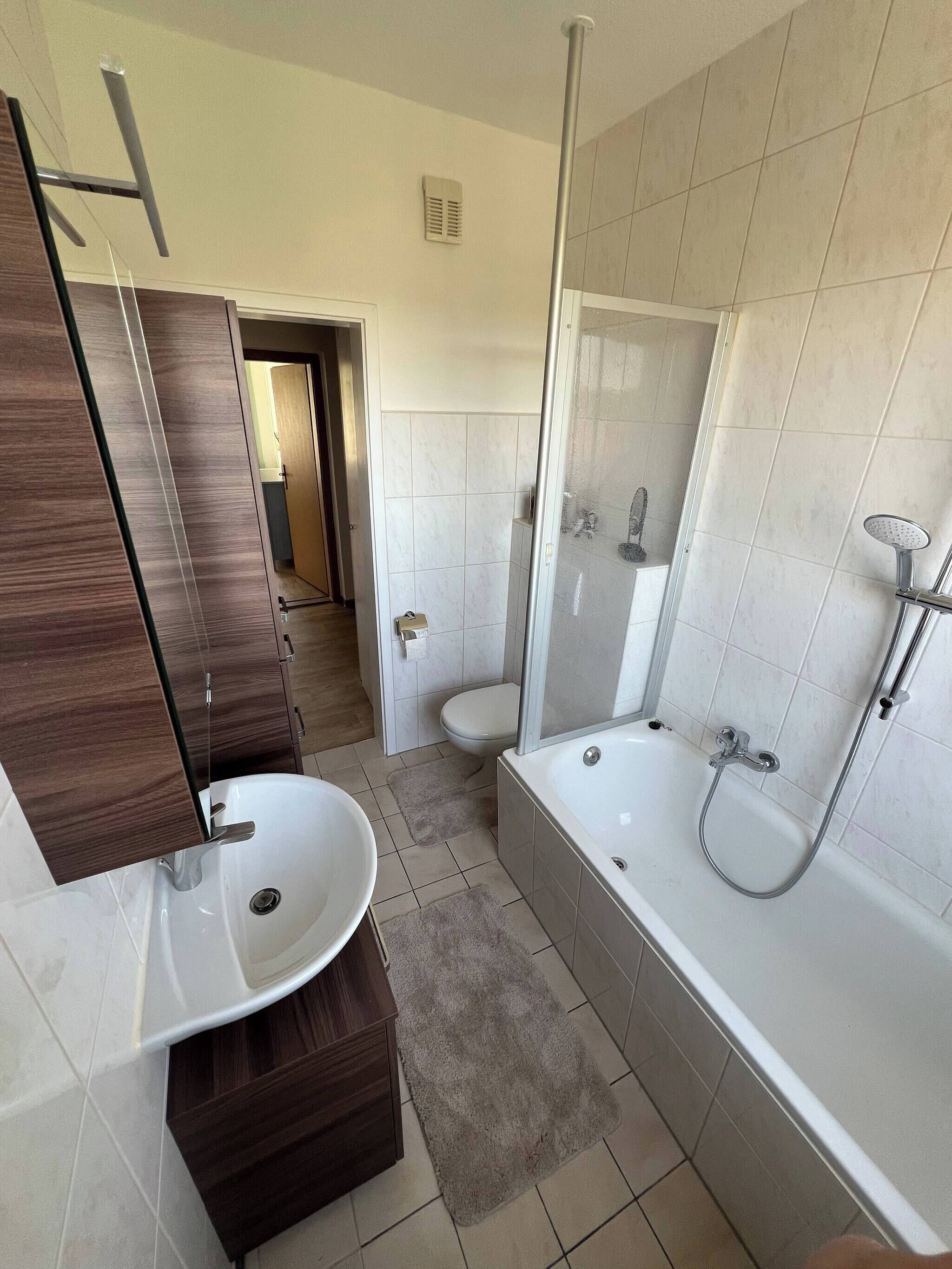 Apartment, 2 Bedrooms, City View | Bathroom