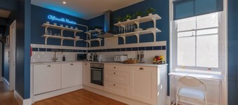 Stunning Sea View Georgian Retreat by ADLIV