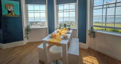 Stunning Sea View Georgian Retreat by Adliv