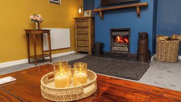 Cottage | Interior