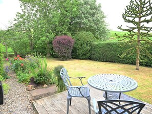 コテージ | 屋外ダイニングエリア