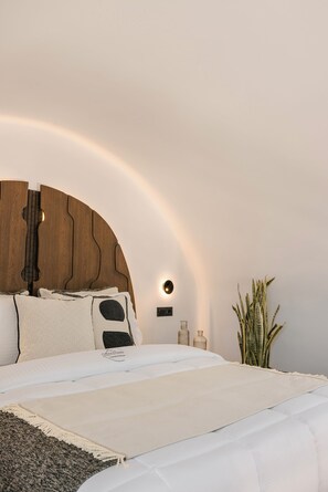 In-room safe, iron/ironing board, free WiFi