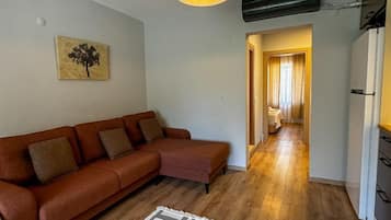 Family Bungalow, Balcony, Garden View | Laptop workspace, iron/ironing board, free WiFi