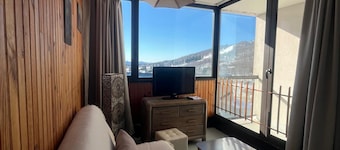 Family apartment for 6 in Super Besse, near slopes