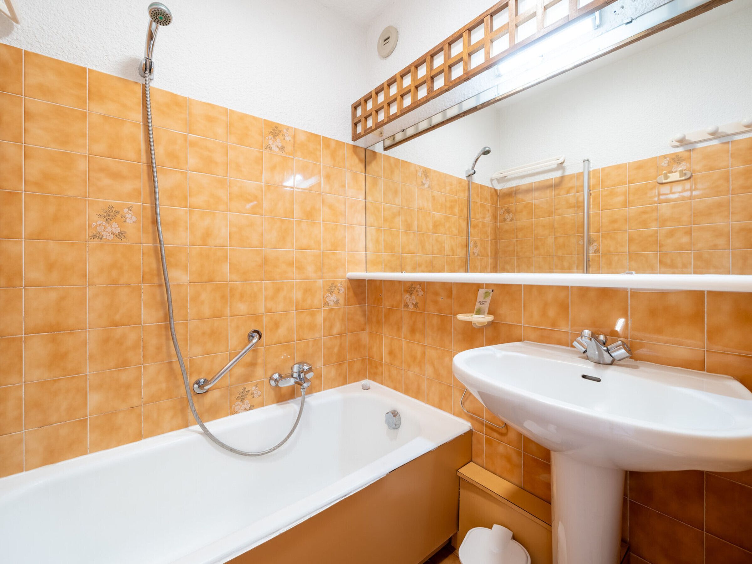 Studio For 4 With Wi-fi, Sea View - Roquebrune-Cap-Martin