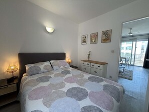 1 bedroom - T2 Apt in La Rochelle with parking, near beach (La Rochelle)