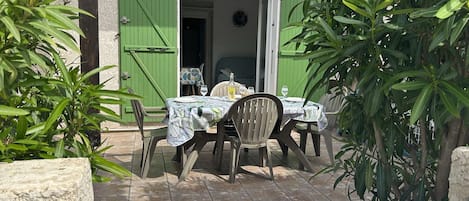 Servei de restauració a l'aire lliure