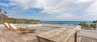 Villa Toschi beach front