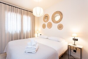 2 bedrooms, iron/ironing board, free WiFi, bed sheets