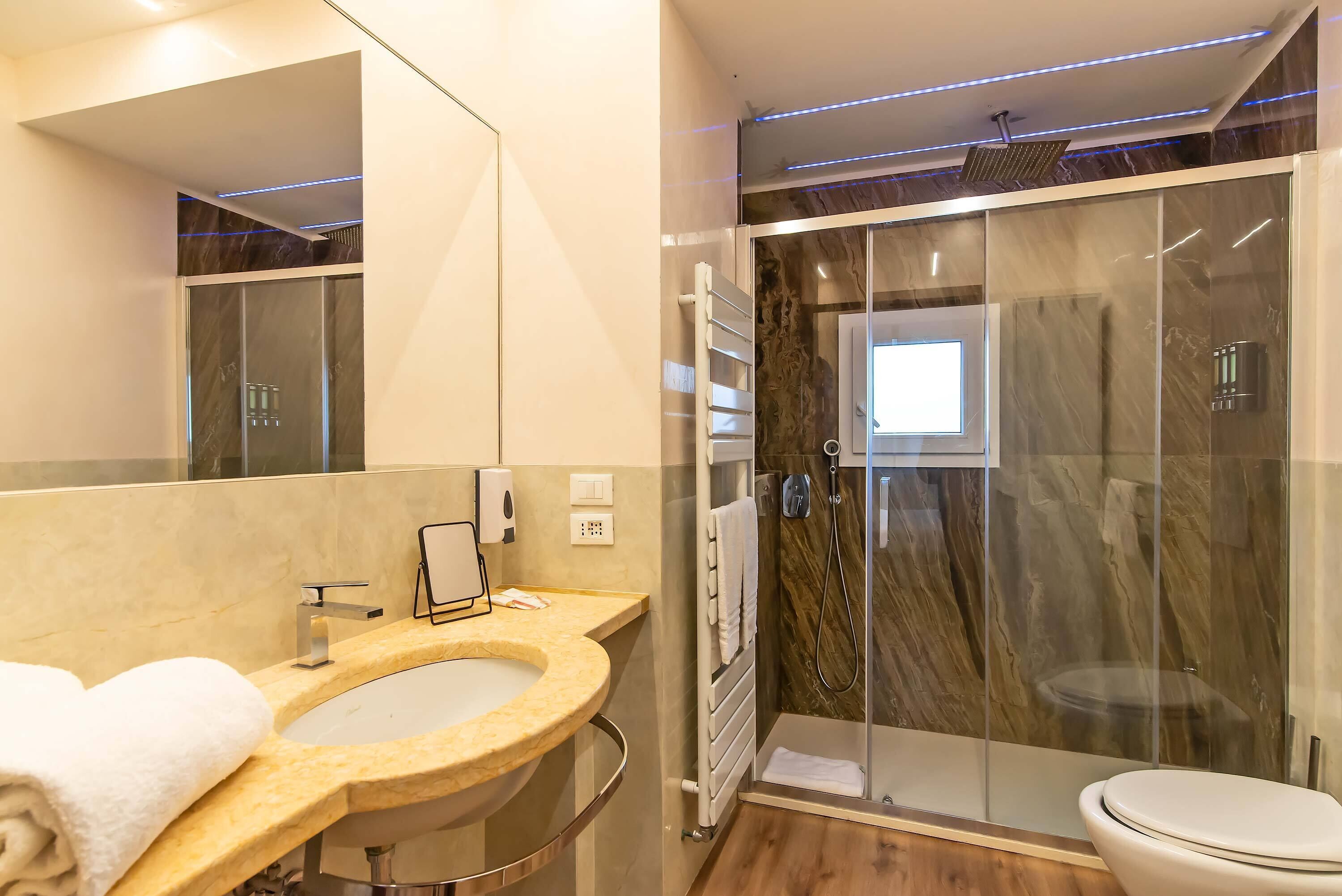 Appartement Classique, cuisine | Salle de bain