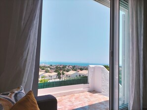 Interior - House with private pool and ocean view (Cunit)