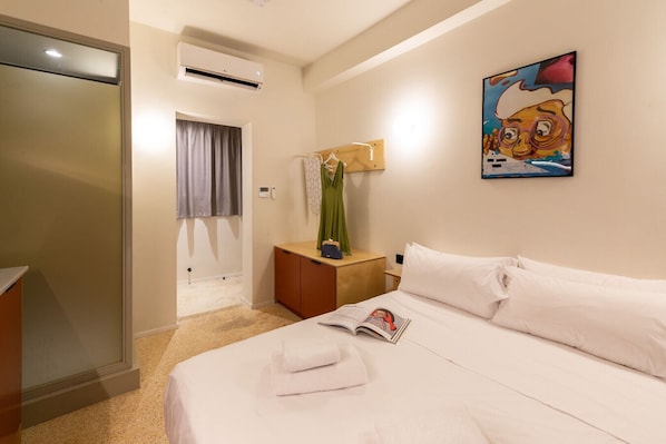 1 chambre, fer et planche à repasser, Wi-Fi, draps fournis