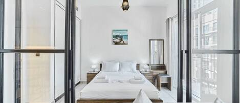 1 bedroom, desk, iron/ironing board, WiFi