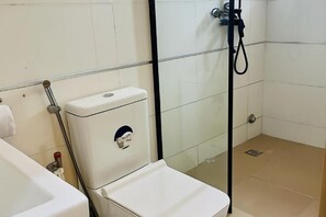 Schallisolierte Zimmer, Bügeleisen/Bügelbrett