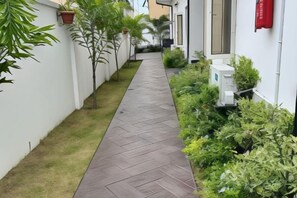 Unclassified image, 2 of 3, button - Diaggello Homes Apartment (Ibeju)