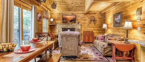 スマートテレビ、DVD プレーヤー、テーブルサッカー台