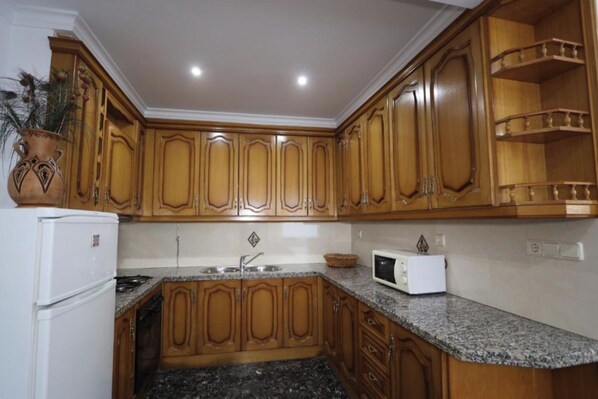Microwave, oven, stovetop