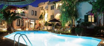 Aquarius Apartments by Checkin