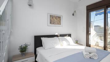 Laptop workspace, iron/ironing board, cots/infant beds, free WiFi