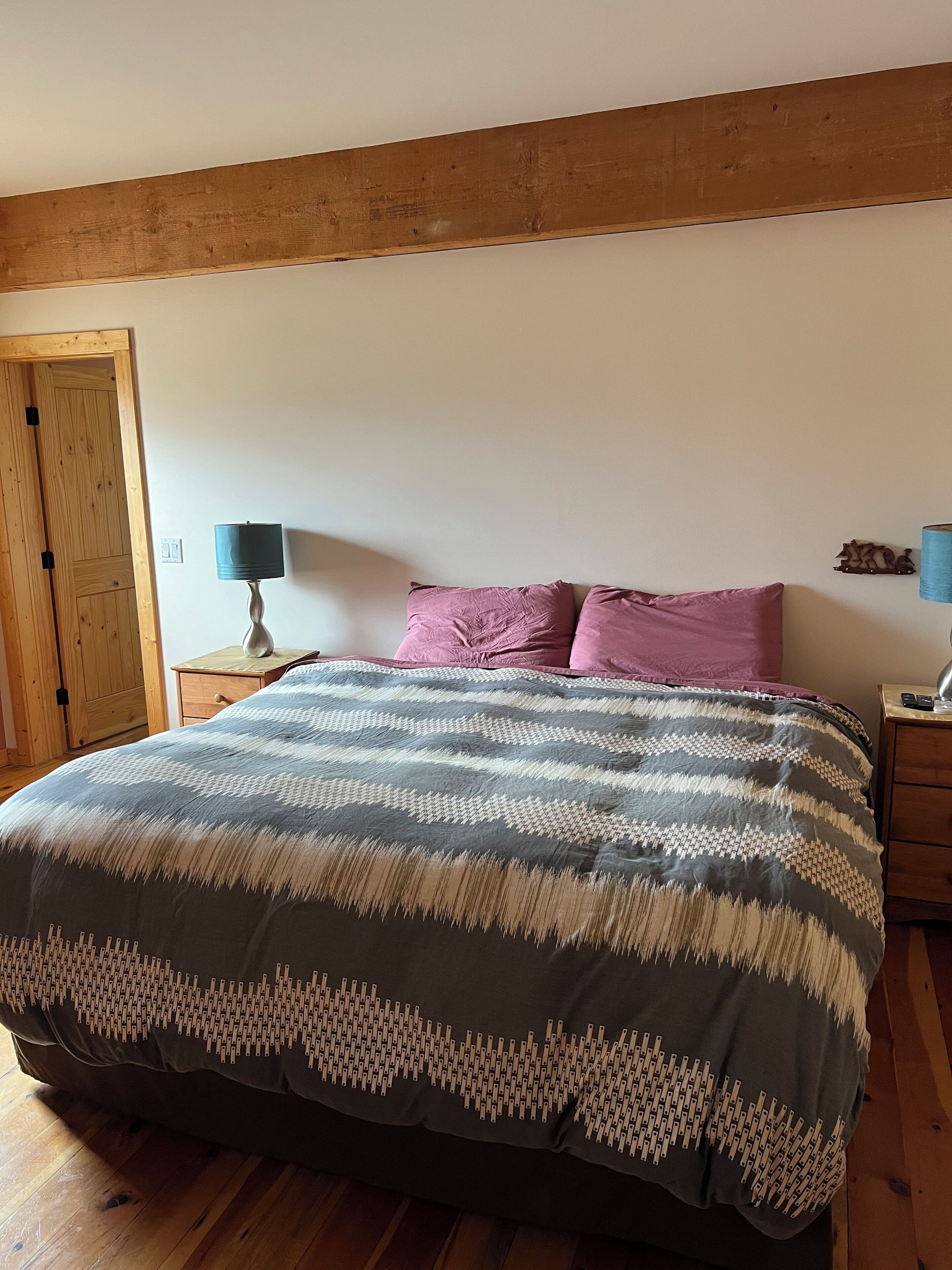 3 chambres, fer et planche à repasser, Wi-Fi, literie fournie