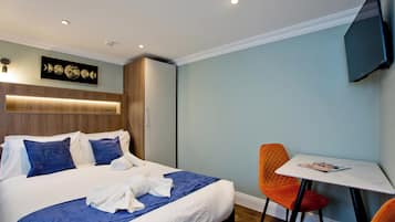 1 bedroom, iron/ironing board, free WiFi