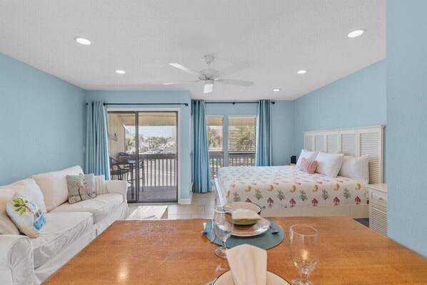 1 habitación, tabla de planchar con plancha, wifi gratis y ropa de cama 