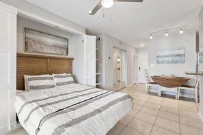1 habitación, tabla de planchar con plancha, wifi gratis y ropa de cama 