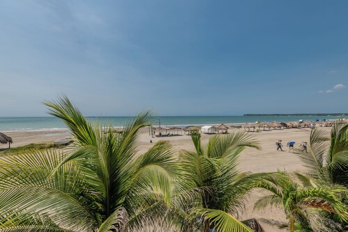 Luxury Beach House - La Boquilla