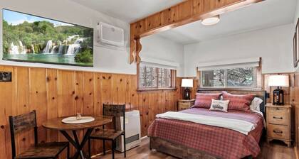 Timber Lodge Cabin #6