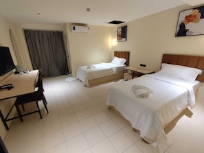 1 bedroom, free WiFi, bed sheets