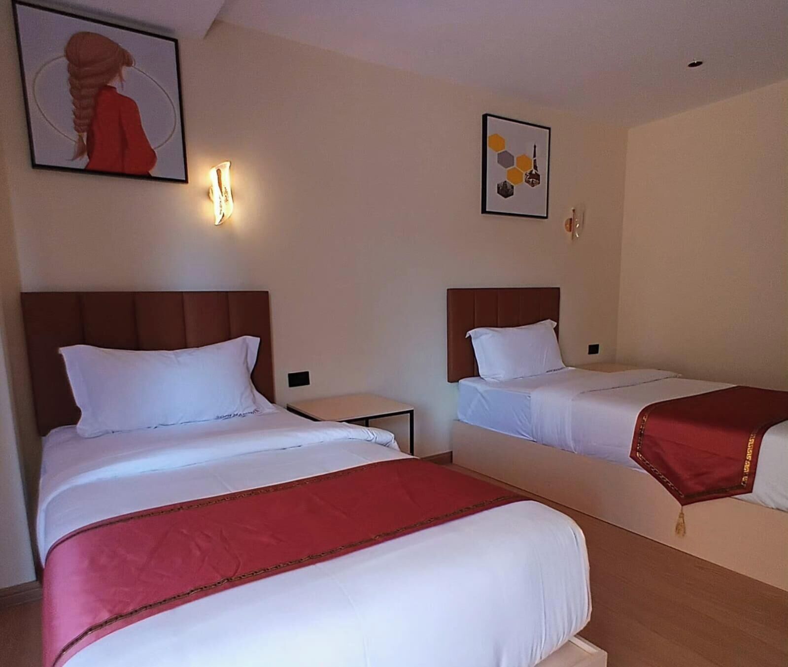 Escriptori, wifi gratuïta i roba de llit 